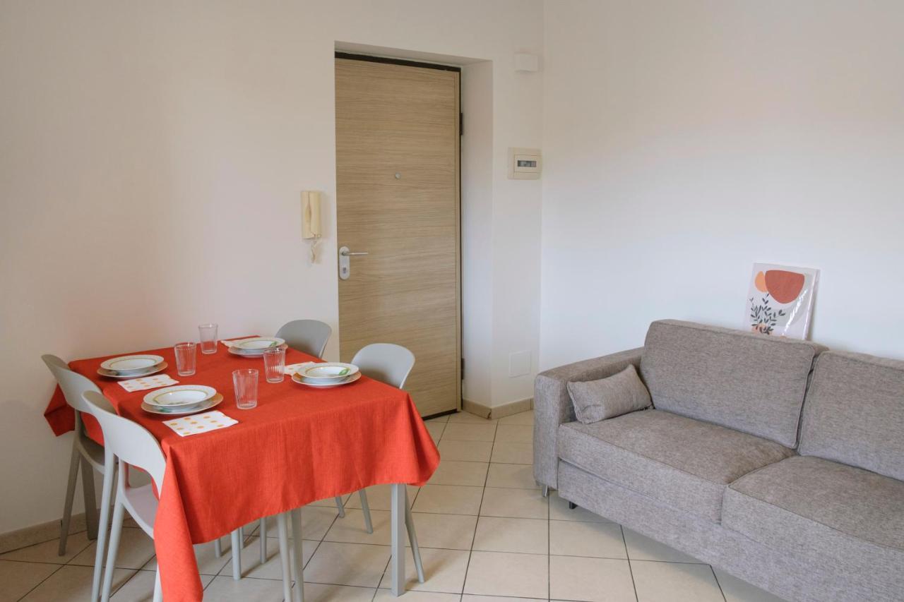 Magico Apartments - 450M Dalla Spiaggia Capo dʼOrlando Buitenkant foto