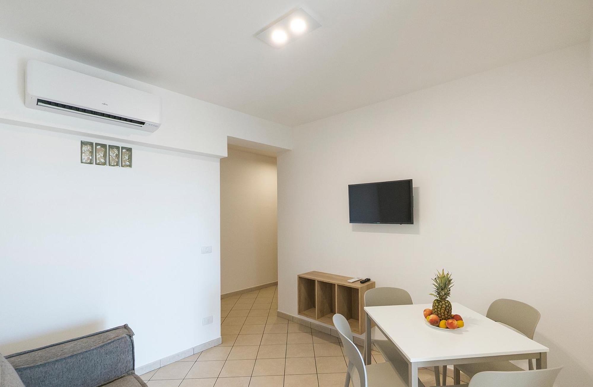 Magico Apartments - 450M Dalla Spiaggia Capo dʼOrlando Buitenkant foto