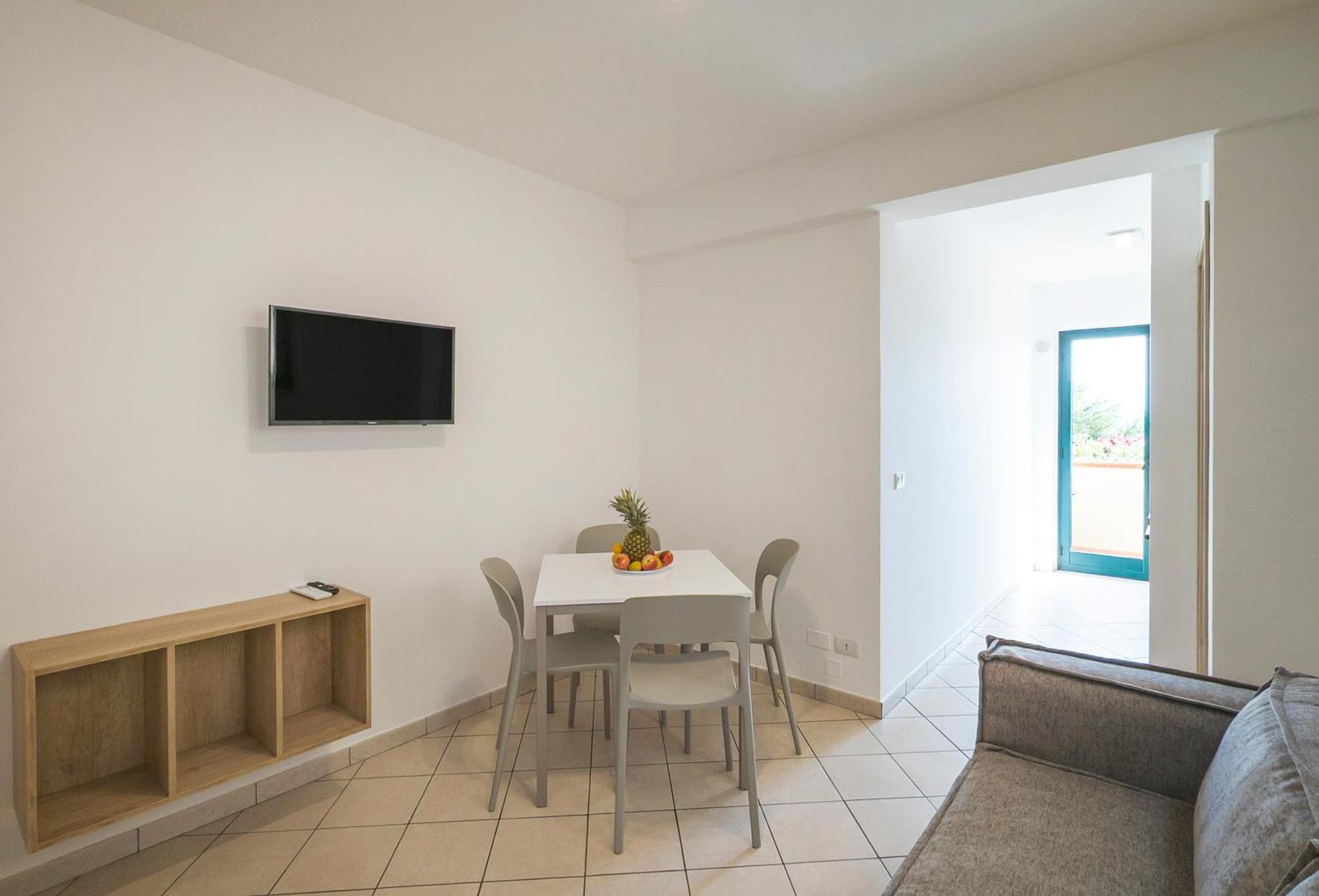 Magico Apartments - 450M Dalla Spiaggia Capo dʼOrlando Buitenkant foto