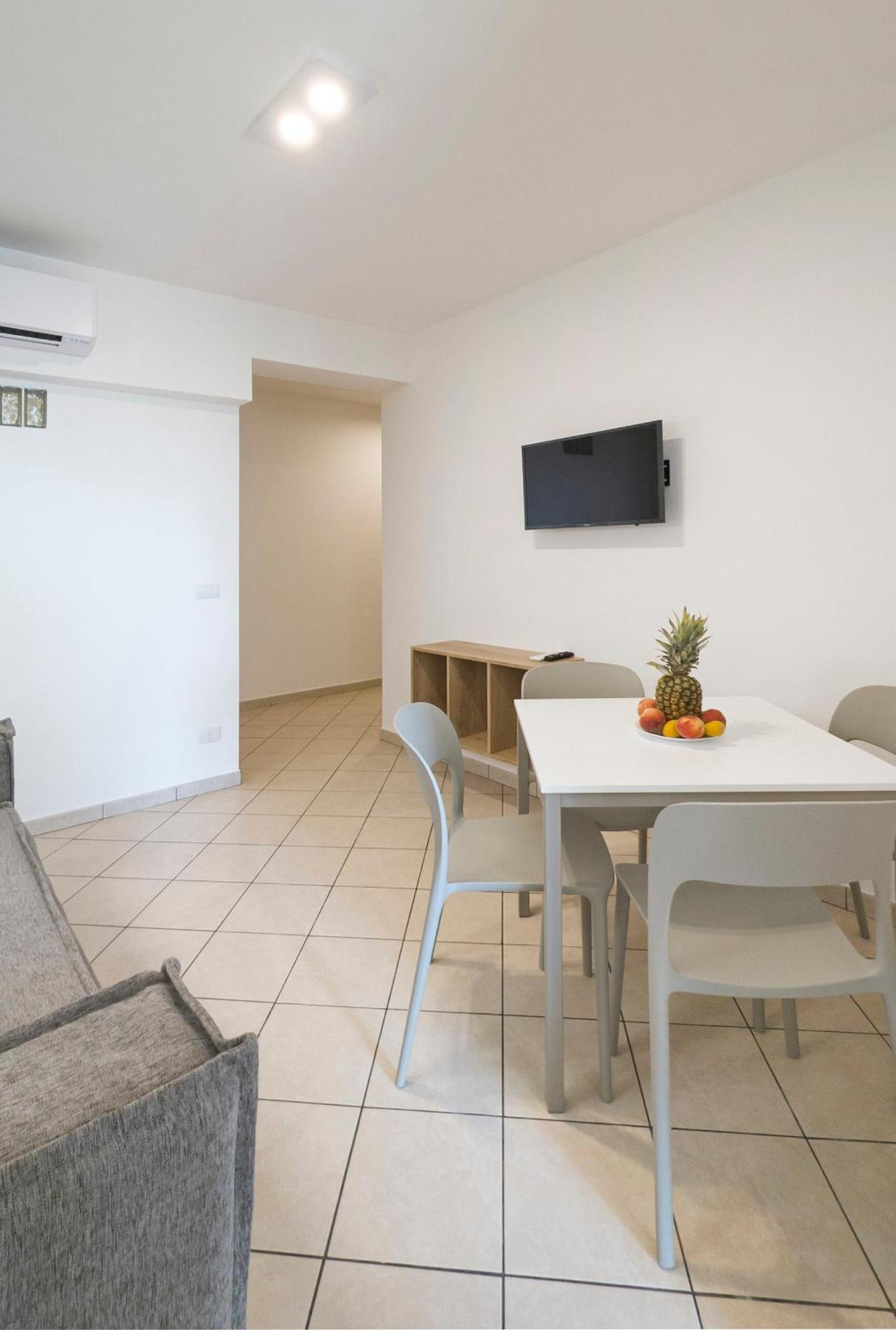 Magico Apartments - 450M Dalla Spiaggia Capo dʼOrlando Buitenkant foto
