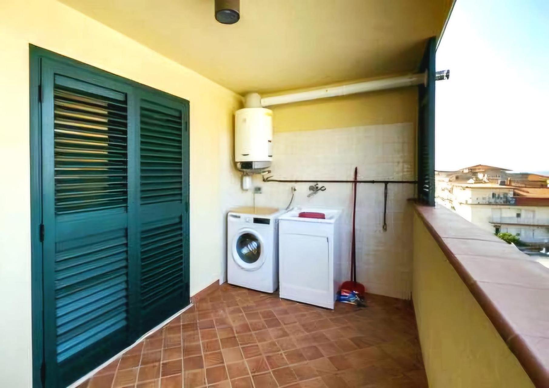 Magico Apartments - 450M Dalla Spiaggia Capo dʼOrlando Buitenkant foto
