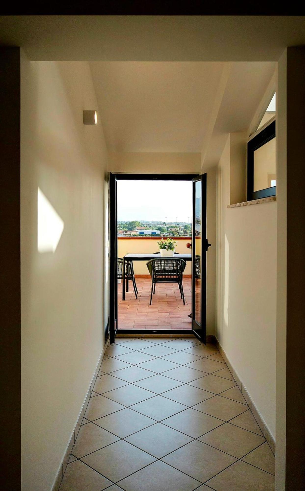 Magico Apartments - 450M Dalla Spiaggia Capo dʼOrlando Buitenkant foto
